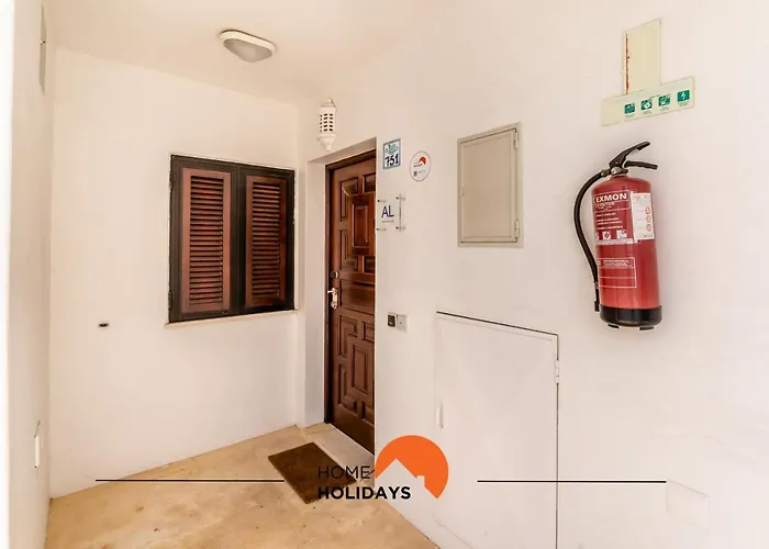 #174 2br Quiet Area * Albufeira