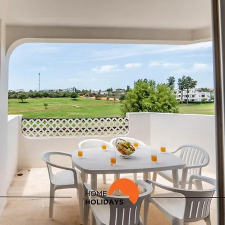 #174 T2 Em Zona Tranquila By Holidays Apartment