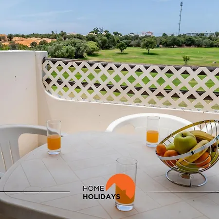#174 T2 Em Zona Tranquila By Holidays Apartment *