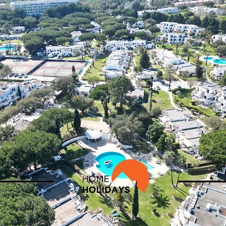 #174 T2 Em Zona Tranquila By Holidays Apartment