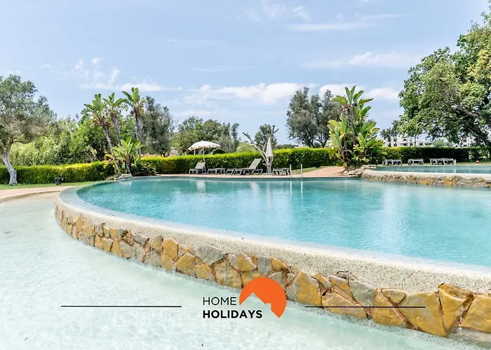 #174 T2 Em Zona Tranquila By Holidays 아파트 알부페이라