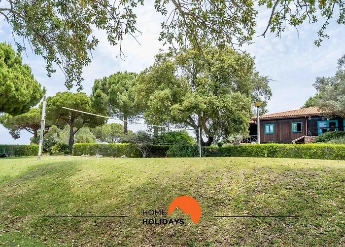 #174 T2 Em Zona Tranquila By Holidays 아파트 *