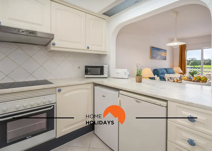 #174 T2 Em Zona Tranquila By Holidays *